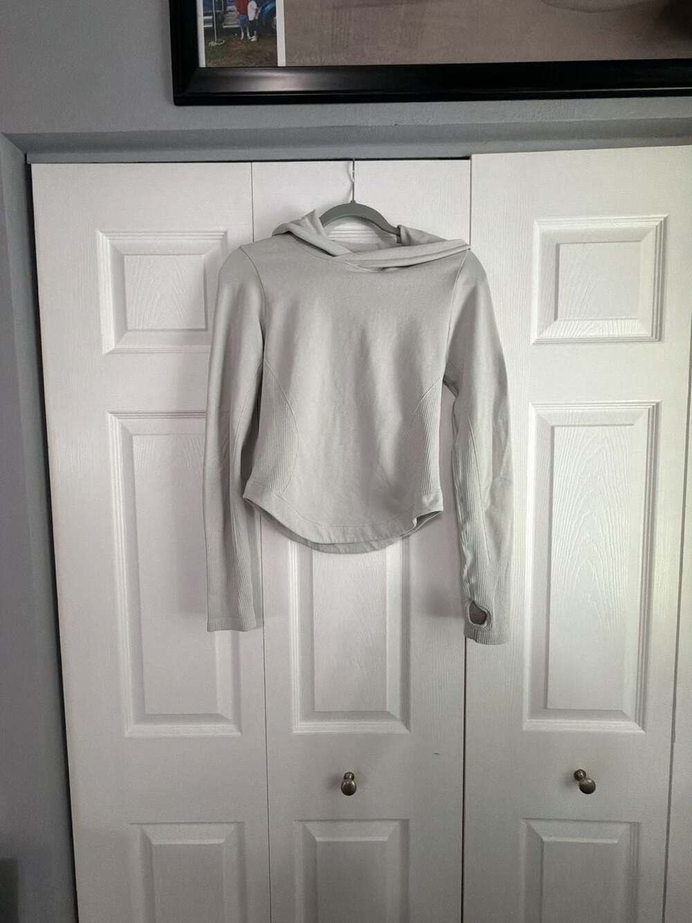 ZYIA Active Hooded Long Sleeve Size L Gray Thumbholes Pullover